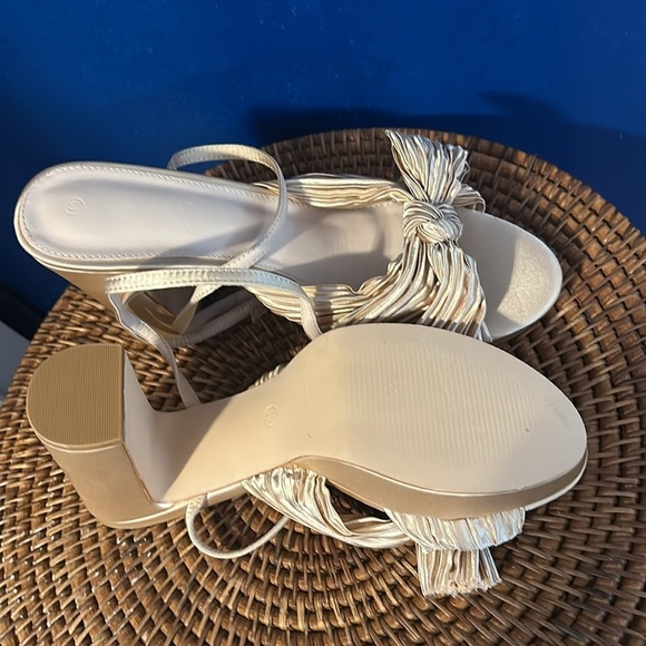 New Women’s VETASTE Pleated Bow Knot Platform Heeled Sandals Size 10 - Picture 8 of 8